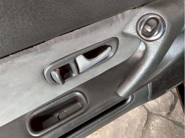 スカイライン ＧＴ－Ｒ　ユーザー様直接仕入れ　走行５．５万キロ台　ＣｏｓｍｉｓＲａｃｉｎｇ１８インチアルミ　社外ポータブルナビ　デジタルＴＶ　ＬＯＮＺＡシフトノブ　リアウイング　ＲＡＺＯペダル　ＡＰＥＸｉエアクリ　電格ミラー（49枚目）