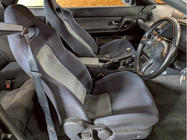 スカイライン ＧＴ－Ｒ　ユーザー様直接仕入れ　走行５．５万キロ台　ＣｏｓｍｉｓＲａｃｉｎｇ１８インチアルミ　社外ポータブルナビ　デジタルＴＶ　ＬＯＮＺＡシフトノブ　リアウイング　ＲＡＺＯペダル　ＡＰＥＸｉエアクリ　電格ミラー（54枚目）