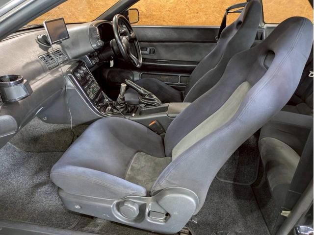 スカイライン ＧＴ－Ｒ　ユーザー様直接仕入れ　走行５．５万キロ台　ＣｏｓｍｉｓＲａｃｉｎｇ１８インチアルミ　社外ポータブルナビ　デジタルＴＶ　ＬＯＮＺＡシフトノブ　リアウイング　ＲＡＺＯペダル　ＡＰＥＸｉエアクリ　電格ミラー（57枚目）