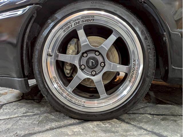 スカイライン ＧＴ－Ｒ　ユーザー様直接仕入れ　走行５．５万キロ台　ＣｏｓｍｉｓＲａｃｉｎｇ１８インチアルミ　社外ポータブルナビ　デジタルＴＶ　ＬＯＮＺＡシフトノブ　リアウイング　ＲＡＺＯペダル　ＡＰＥＸｉエアクリ　電格ミラー（66枚目）