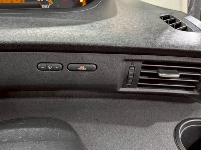 フリード Ｇ　ジャストセレクション　ユーザー様直接仕入れ　７人乗り　社外１５インチＡＷ　ＨＩＤヘッドライト　パワスラ　純正ナビ　デジタルＴＶ　バックモニター　シートバックフック・ポケット　ステアスイッチ　リモコンキー　スペアキー　ＥＴＣ（27枚目）