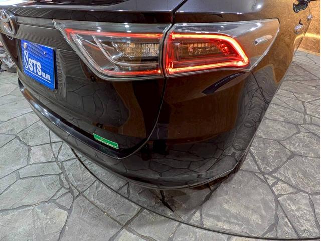 ハリアー エレガンス ワンオーナー プレミアム18インチアルミ LEDライト フォグ 純正ナビ フルセグTV Bluetooth バックカメラ フリップダウンモニター ハーフレザーシート パワーシート スマートキー ETC(22枚目)