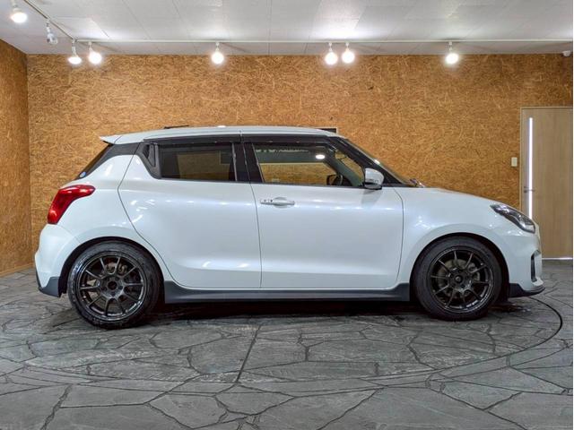 スイフトスポーツ ベースグレード　ユーザー様仕入　６速ＭＴ　ＨＫＳマフラー・タービンキット・キャタライザー・オイルクーラー・車高調　ＲＡＹＳ１７インチＡＷ　社外シフトノブ　アルミペダル　ＥＴＣ　スポーツＥＣＵ書換済　モンスタースポーツ（13枚目）