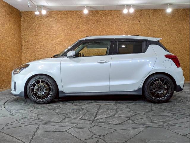 スイフトスポーツ ベースグレード　ユーザー様仕入　６速ＭＴ　ＨＫＳマフラー・タービンキット・キャタライザー・オイルクーラー・車高調　ＲＡＹＳ１７インチＡＷ　社外シフトノブ　アルミペダル　ＥＴＣ　スポーツＥＣＵ書換済　モンスタースポーツ（18枚目）