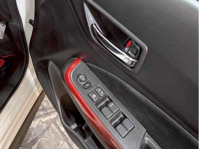 スイフトスポーツ ベースグレード　ユーザー様仕入　６速ＭＴ　ＨＫＳマフラー・タービンキット・キャタライザー・オイルクーラー・車高調　ＲＡＹＳ１７インチＡＷ　社外シフトノブ　アルミペダル　ＥＴＣ　スポーツＥＣＵ書換済　モンスタースポーツ（40枚目）