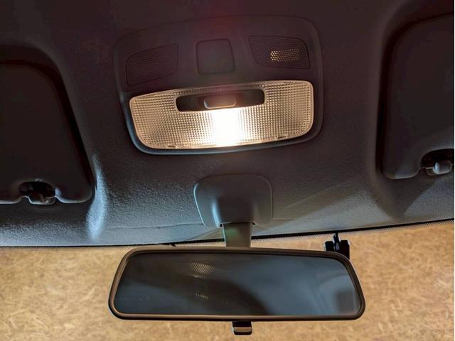 スイフトスポーツ ベースグレード　ユーザー様仕入　６速ＭＴ　ＨＫＳマフラー・タービンキット・キャタライザー・オイルクーラー・車高調　ＲＡＹＳ１７インチＡＷ　社外シフトノブ　アルミペダル　ＥＴＣ　スポーツＥＣＵ書換済　モンスタースポーツ（42枚目）