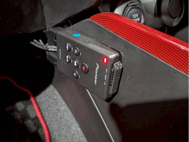 スイフトスポーツ ベースグレード　ユーザー様仕入　６速ＭＴ　ＨＫＳマフラー・タービンキット・キャタライザー・オイルクーラー・車高調　ＲＡＹＳ１７インチＡＷ　社外シフトノブ　アルミペダル　ＥＴＣ　スポーツＥＣＵ書換済　モンスタースポーツ（49枚目）