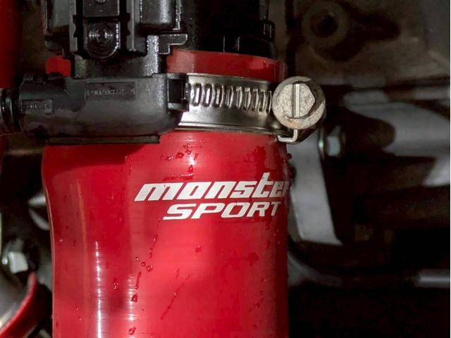 スイフトスポーツ ベースグレード　ユーザー様仕入　６速ＭＴ　ＨＫＳマフラー・タービンキット・キャタライザー・オイルクーラー・車高調　ＲＡＹＳ１７インチＡＷ　社外シフトノブ　アルミペダル　ＥＴＣ　スポーツＥＣＵ書換済　モンスタースポーツ（70枚目）