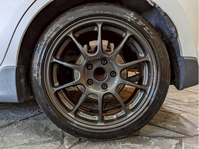 スイフトスポーツ ベースグレード　ユーザー様仕入　６速ＭＴ　ＨＫＳマフラー・タービンキット・キャタライザー・オイルクーラー・車高調　ＲＡＹＳ１７インチＡＷ　社外シフトノブ　アルミペダル　ＥＴＣ　スポーツＥＣＵ書換済　モンスタースポーツ（73枚目）