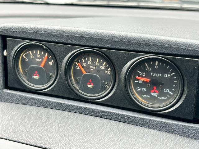 コルト ラリーアート　バージョンＲ　ラリアートマフラー　ショックローファースポーツ　社外ナビ　フルセグＴＶ　Ｂｌｕｅｔｏｏｔｈ　リアカメラ　ＨＩＤヘッドライト　フォグ　純正１６インチＡＷ　純正ＲＥＣＡＲＯシート　追加３連メーター　ＥＴＣ（37枚目）