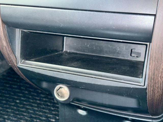 コルト ラリーアート　バージョンＲ　ラリアートマフラー　ショックローファースポーツ　社外ナビ　フルセグＴＶ　Ｂｌｕｅｔｏｏｔｈ　リアカメラ　ＨＩＤヘッドライト　フォグ　純正１６インチＡＷ　純正ＲＥＣＡＲＯシート　追加３連メーター　ＥＴＣ（39枚目）