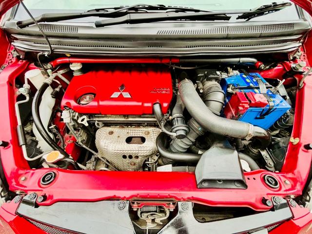 コルト ラリーアート　バージョンＲ　ラリアートマフラー　ショックローファースポーツ　社外ナビ　フルセグＴＶ　Ｂｌｕｅｔｏｏｔｈ　リアカメラ　ＨＩＤヘッドライト　フォグ　純正１６インチＡＷ　純正ＲＥＣＡＲＯシート　追加３連メーター　ＥＴＣ（58枚目）