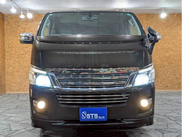 NV350キャラバンバン ロングプレミアムGXターボ 社外フロントグリル 社外17インチアルミ 社外ドアバイザー 低床ロング 両側スライドドア 社外ナビ デジタルTV Bluetooth バックモニター HIDヘッドライト ドラレコ スマートキー ETC(9枚目)