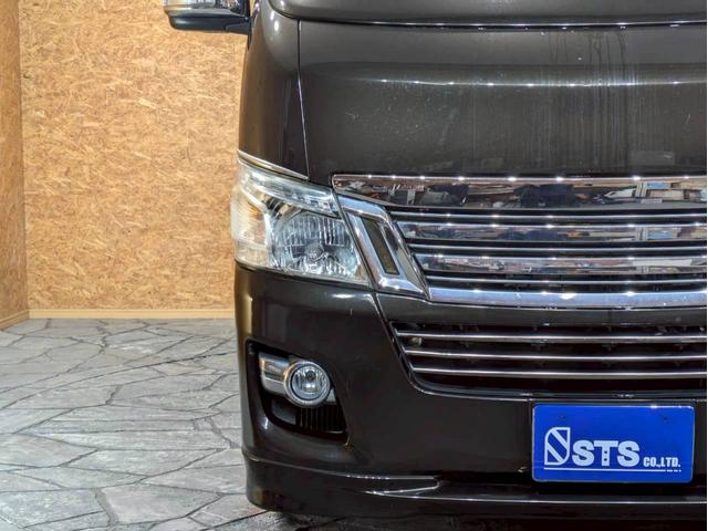 NV350キャラバンバン ロングプレミアムGXターボ 社外フロントグリル 社外17インチアルミ 社外ドアバイザー 低床ロング 両側スライドドア 社外ナビ デジタルTV Bluetooth バックモニター HIDヘッドライト ドラレコ スマートキー ETC(10枚目)