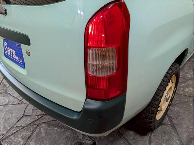 プロボックスバン GL リフトアップ TOYOTAロゴグリル ベージュホイールM/Tタイヤ LEDヘッドライト 社外ナビ フルセグTV Bluetooth 社外ハンドル シートカバー AC100V リモコンキー ETC車載器(23枚目)