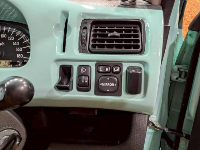 プロボックスバン GL リフトアップ TOYOTAロゴグリル ベージュホイールM/Tタイヤ LEDヘッドライト 社外ナビ フルセグTV Bluetooth 社外ハンドル シートカバー AC100V リモコンキー ETC車載器(33枚目)