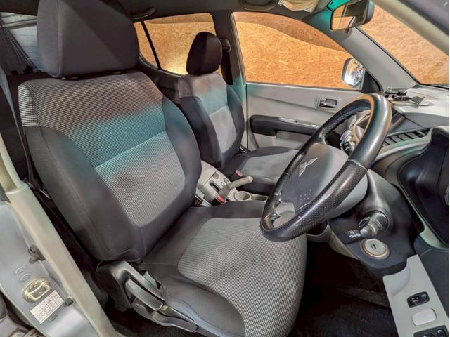 トライトン ベースグレード キャノピー ワンオーナー Stradaナビ Clarionオーディオ フォグランプ 純正AW パートタイム4WD ドアバイザー サイドステップ リモコンキー スペアキー ETC車載器 走行9.3万キロ(49枚目)