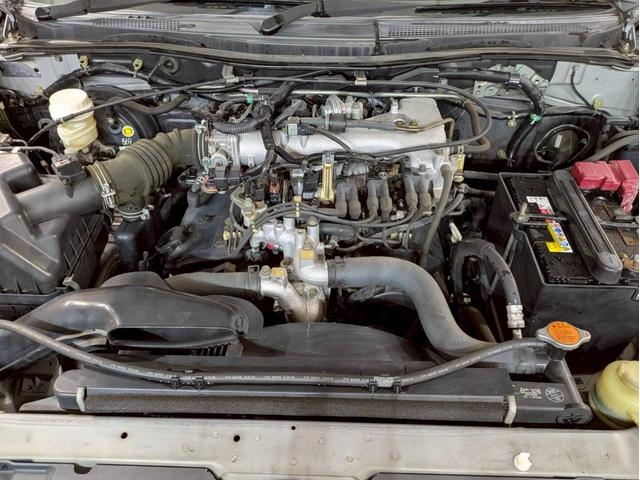 トライトン ベースグレード キャノピー ワンオーナー Stradaナビ Clarionオーディオ フォグランプ 純正AW パートタイム4WD ドアバイザー サイドステップ リモコンキー スペアキー ETC車載器 走行9.3万キロ(60枚目)