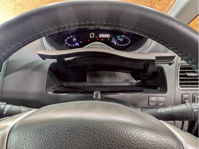 セレナ ハイウェイスター　Ｓ－ハイブリッド　ユーザー様直接仕入れ　純正ナビ　デジタルＴＶ　Ｂｌｕｅｔｏｏｔｈ接続　バックモニター　ＬＥＤヘッドライト　フォグ　純正１６インチＡＷ　パワースライドドア　インテリジェントキー　スペアキー　ＥＴＣ車載器（28枚目）