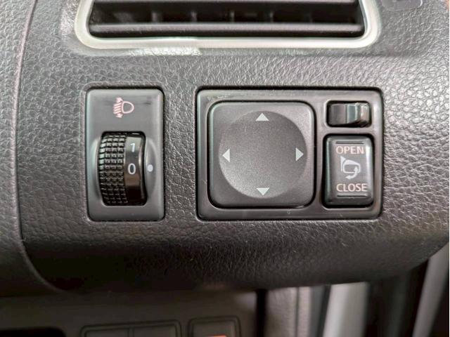 セレナ ハイウェイスター　Ｓ－ハイブリッド　ユーザー様直接仕入れ　純正ナビ　デジタルＴＶ　Ｂｌｕｅｔｏｏｔｈ接続　バックモニター　ＬＥＤヘッドライト　フォグ　純正１６インチＡＷ　パワースライドドア　インテリジェントキー　スペアキー　ＥＴＣ車載器（31枚目）