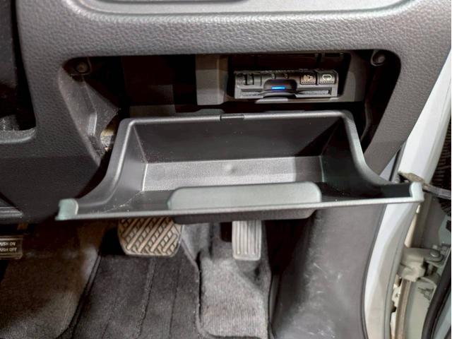 セレナ ハイウェイスター　Ｓ－ハイブリッド　ユーザー様直接仕入れ　純正ナビ　デジタルＴＶ　Ｂｌｕｅｔｏｏｔｈ接続　バックモニター　ＬＥＤヘッドライト　フォグ　純正１６インチＡＷ　パワースライドドア　インテリジェントキー　スペアキー　ＥＴＣ車載器（33枚目）