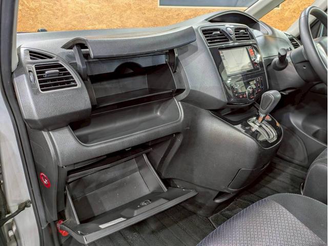 セレナ ハイウェイスター　Ｓ－ハイブリッド　ユーザー様直接仕入れ　純正ナビ　デジタルＴＶ　Ｂｌｕｅｔｏｏｔｈ接続　バックモニター　ＬＥＤヘッドライト　フォグ　純正１６インチＡＷ　パワースライドドア　インテリジェントキー　スペアキー　ＥＴＣ車載器（47枚目）