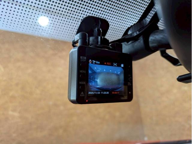 フェアレディZ バージョンS 6速MT V6/3.7L 336PS 社外ナビ デジタルTV BT接続 ケンウッドオーディオ HIDヘッドライト 純正19インチAW 前後ドラレコ プッシュスタート インテリジェントキー ETC車載器(19枚目)