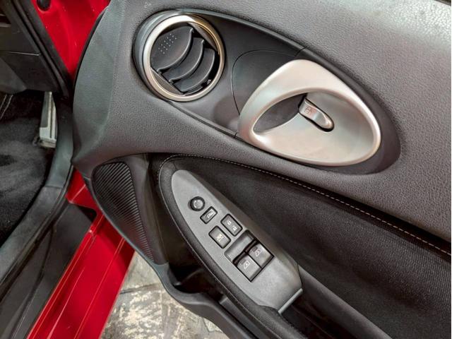 フェアレディZ バージョンS 6速MT V6/3.7L 336PS 社外ナビ デジタルTV BT接続 ケンウッドオーディオ HIDヘッドライト 純正19インチAW 前後ドラレコ プッシュスタート インテリジェントキー ETC車載器(31枚目)
