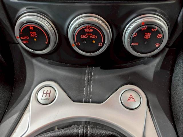 フェアレディZ バージョンS 6速MT V6/3.7L 336PS 社外ナビ デジタルTV BT接続 ケンウッドオーディオ HIDヘッドライト 純正19インチAW 前後ドラレコ プッシュスタート インテリジェントキー ETC車載器(39枚目)