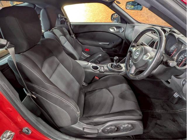 フェアレディZ バージョンS 6速MT V6/3.7L 336PS 社外ナビ デジタルTV BT接続 ケンウッドオーディオ HIDヘッドライト 純正19インチAW 前後ドラレコ プッシュスタート インテリジェントキー ETC車載器(49枚目)