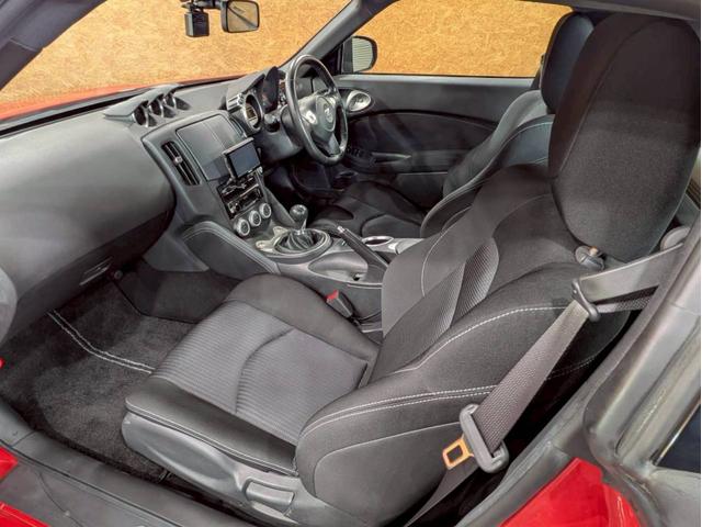 フェアレディZ バージョンS 6速MT V6/3.7L 336PS 社外ナビ デジタルTV BT接続 ケンウッドオーディオ HIDヘッドライト 純正19インチAW 前後ドラレコ プッシュスタート インテリジェントキー ETC車載器(51枚目)
