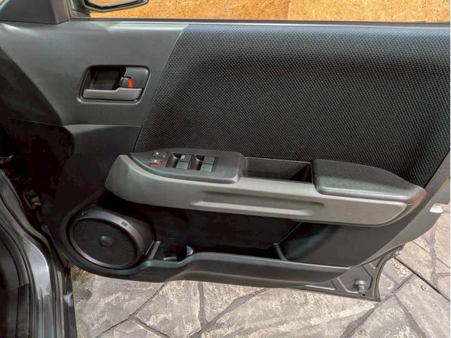 クロスロード 20X コンフォートビューPKG サンルーフ HIDヘッドライト フォグ 純正17インチAW 社外ナビ デジタルTV BT接続 バックカメラ シートヒーター ドラレコ リモコンキー ETC ユーザー様直接仕入(32枚目)