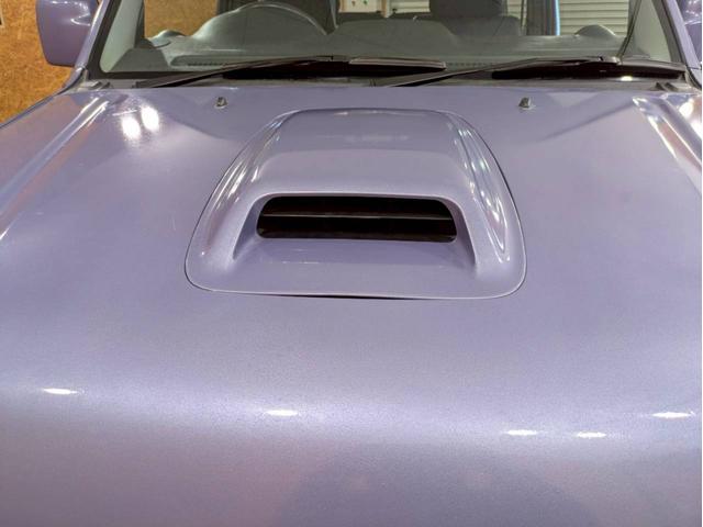 ジムニー ＸＧ　ユーザー様仕入　５ＭＴ　リフトアップ　タニグチマフラー　社外ステップ　ラテラルロッド　社外１６インチＡＷ　デジタルインナーミラー　社外ナビ　フルセグＴＶ　シートカバー　牽引フック　リモコンキー　ＥＴＣ（21枚目）