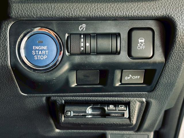 インプレッサスポーツハイブリッド ハイブリッド2.0i-Sアイサイト ユーザー様直接仕入れ HIDヘッドライト デイライト 純正17インチAW 社外ナビ フルセグTV Bluetooth バックカメラ ハーフレザーシート パワーシート レーダークルーズ ドラレコ ETC(32枚目)