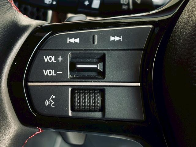 シビック e:HEV リアウィング ダウンサス LEDヘッドライト 純正18インチアルミ 純正ナビ フルセグTV BT接続 バックカメラ ハーフレザー パワーシート シートヒーター クルコン 置くだけ充電 ドラレコ ETC(26枚目)