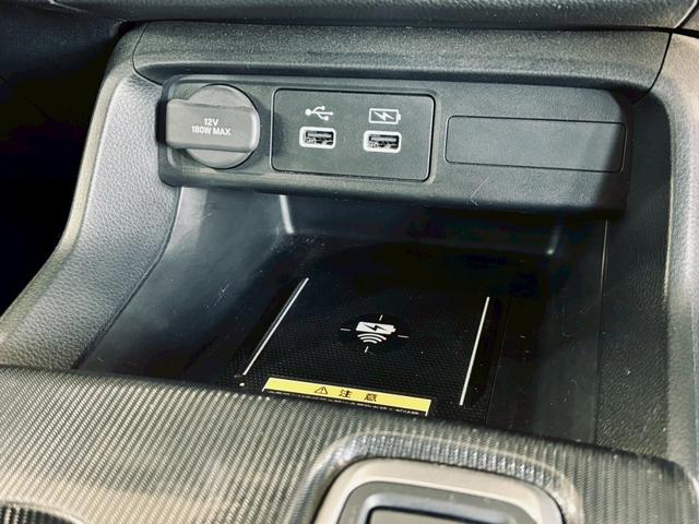 シビック e:HEV リアウィング ダウンサス LEDヘッドライト 純正18インチアルミ 純正ナビ フルセグTV BT接続 バックカメラ ハーフレザー パワーシート シートヒーター クルコン 置くだけ充電 ドラレコ ETC(39枚目)