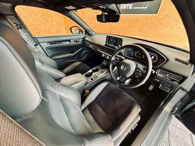 シビック e:HEV リアウィング ダウンサス LEDヘッドライト 純正18インチアルミ 純正ナビ フルセグTV BT接続 バックカメラ ハーフレザー パワーシート シートヒーター クルコン 置くだけ充電 ドラレコ ETC(47枚目)