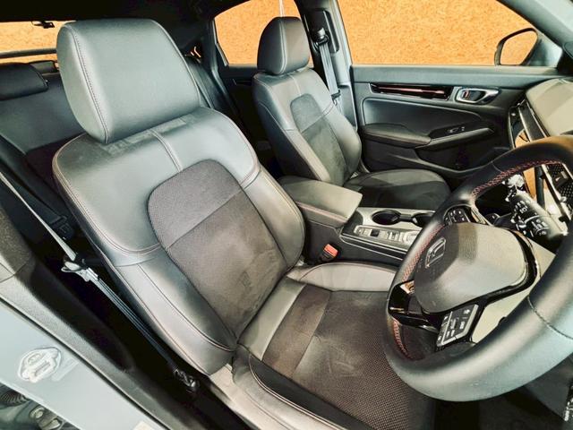 シビック e:HEV リアウィング ダウンサス LEDヘッドライト 純正18インチアルミ 純正ナビ フルセグTV BT接続 バックカメラ ハーフレザー パワーシート シートヒーター クルコン 置くだけ充電 ドラレコ ETC(49枚目)