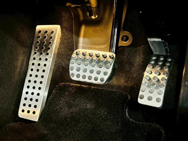 Ａクラス Ａ４５　４マチック　パナメリカーナグリル　ルーフスポイラ　ルーフラッピング　ＬＥＤライト　純正ＡＷ　純正ナビ　フルセグＴＶ　ＢＴ接続　バックカメラ　革シート　パワーシート　シートヒーター　ＢＳＭ　ＳＵＰＥＲＣＡＴ　ＥＴＣ（37枚目）