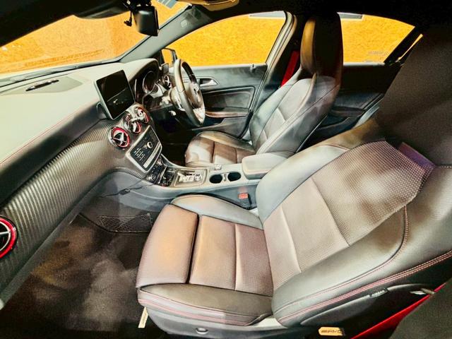 Ａクラス Ａ４５　４マチック　パナメリカーナグリル　ルーフスポイラ　ルーフラッピング　ＬＥＤライト　純正ＡＷ　純正ナビ　フルセグＴＶ　ＢＴ接続　バックカメラ　革シート　パワーシート　シートヒーター　ＢＳＭ　ＳＵＰＥＲＣＡＴ　ＥＴＣ（63枚目）