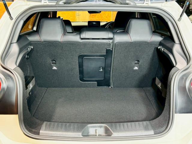 Ａクラス Ａ４５　４マチック　パナメリカーナグリル　ルーフスポイラ　ルーフラッピング　ＬＥＤライト　純正ＡＷ　純正ナビ　フルセグＴＶ　ＢＴ接続　バックカメラ　革シート　パワーシート　シートヒーター　ＢＳＭ　ＳＵＰＥＲＣＡＴ　ＥＴＣ（75枚目）