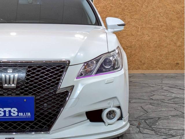 クラウン アスリートＧ　ユーザー様仕入　タナベ車高調　Ｔｏｍｓフルエアロ・マフラー・ステア　社外１９インチＡＷ　ヴァレンティＬＥＤテール　トランク・ルーフスポイラー　純正ナビ　Ｂカメラ　黒革シート　電動シート　シートヒーター（11枚目）