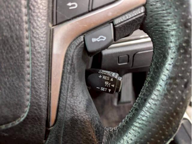 クラウン アスリートＧ　ユーザー様仕入　タナベ車高調　Ｔｏｍｓフルエアロ・マフラー・ステア　社外１９インチＡＷ　ヴァレンティＬＥＤテール　トランク・ルーフスポイラー　純正ナビ　Ｂカメラ　黒革シート　電動シート　シートヒーター（32枚目）