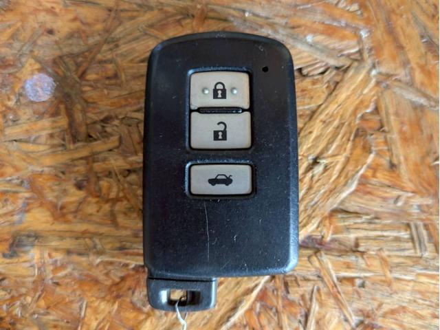 クラウン アスリートＧ　ユーザー様仕入　タナベ車高調　Ｔｏｍｓフルエアロ・マフラー・ステア　社外１９インチＡＷ　ヴァレンティＬＥＤテール　トランク・ルーフスポイラー　純正ナビ　Ｂカメラ　黒革シート　電動シート　シートヒーター（70枚目）