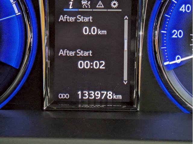 カムリ ハイブリッド　Ｇパッケージ・プレミアムブラック　フロントモデリスタ　ＢＬＩＴＺ車高調　ＷＯＲＫ１８インチＡＷ　ＬＥＤヘッドライト　純正ナビ　フルセグＴＶ　ＢＴ接続　バックモニター　ハーフレザー　パワーシート　プリクラッシュ　レーダークルーズ　ＥＴＣ（28枚目）