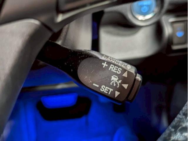 カムリ ハイブリッド　Ｇパッケージ・プレミアムブラック　フロントモデリスタ　ＢＬＩＴＺ車高調　ＷＯＲＫ１８インチＡＷ　ＬＥＤヘッドライト　純正ナビ　フルセグＴＶ　ＢＴ接続　バックモニター　ハーフレザー　パワーシート　プリクラッシュ　レーダークルーズ　ＥＴＣ（32枚目）