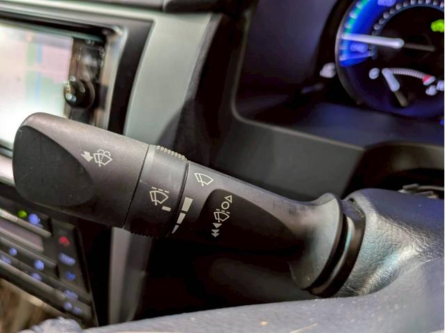 カムリ ハイブリッド　Ｇパッケージ・プレミアムブラック　フロントモデリスタ　ＢＬＩＴＺ車高調　ＷＯＲＫ１８インチＡＷ　ＬＥＤヘッドライト　純正ナビ　フルセグＴＶ　ＢＴ接続　バックモニター　ハーフレザー　パワーシート　プリクラッシュ　レーダークルーズ　ＥＴＣ（33枚目）