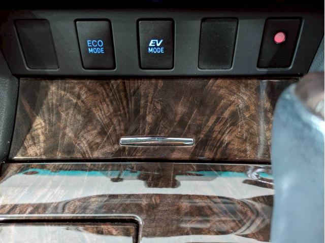 カムリ ハイブリッド　Ｇパッケージ・プレミアムブラック　フロントモデリスタ　ＢＬＩＴＺ車高調　ＷＯＲＫ１８インチＡＷ　ＬＥＤヘッドライト　純正ナビ　フルセグＴＶ　ＢＴ接続　バックモニター　ハーフレザー　パワーシート　プリクラッシュ　レーダークルーズ　ＥＴＣ（43枚目）