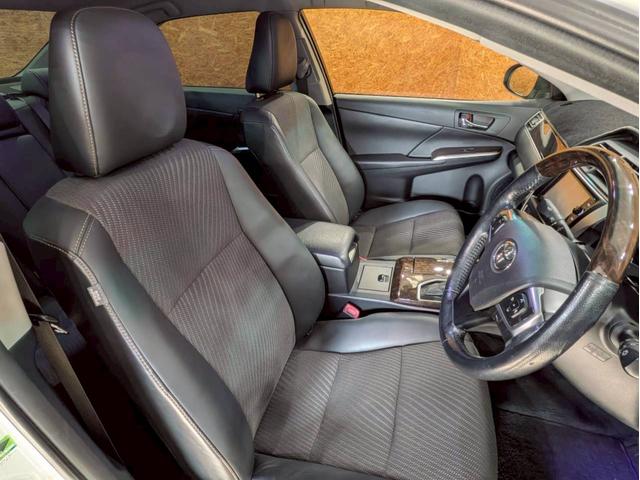 カムリ ハイブリッド　Ｇパッケージ・プレミアムブラック　フロントモデリスタ　ＢＬＩＴＺ車高調　ＷＯＲＫ１８インチＡＷ　ＬＥＤヘッドライト　純正ナビ　フルセグＴＶ　ＢＴ接続　バックモニター　ハーフレザー　パワーシート　プリクラッシュ　レーダークルーズ　ＥＴＣ（57枚目）