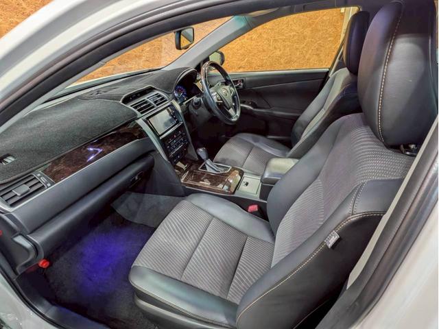 カムリ ハイブリッド　Ｇパッケージ・プレミアムブラック　フロントモデリスタ　ＢＬＩＴＺ車高調　ＷＯＲＫ１８インチＡＷ　ＬＥＤヘッドライト　純正ナビ　フルセグＴＶ　ＢＴ接続　バックモニター　ハーフレザー　パワーシート　プリクラッシュ　レーダークルーズ　ＥＴＣ（59枚目）